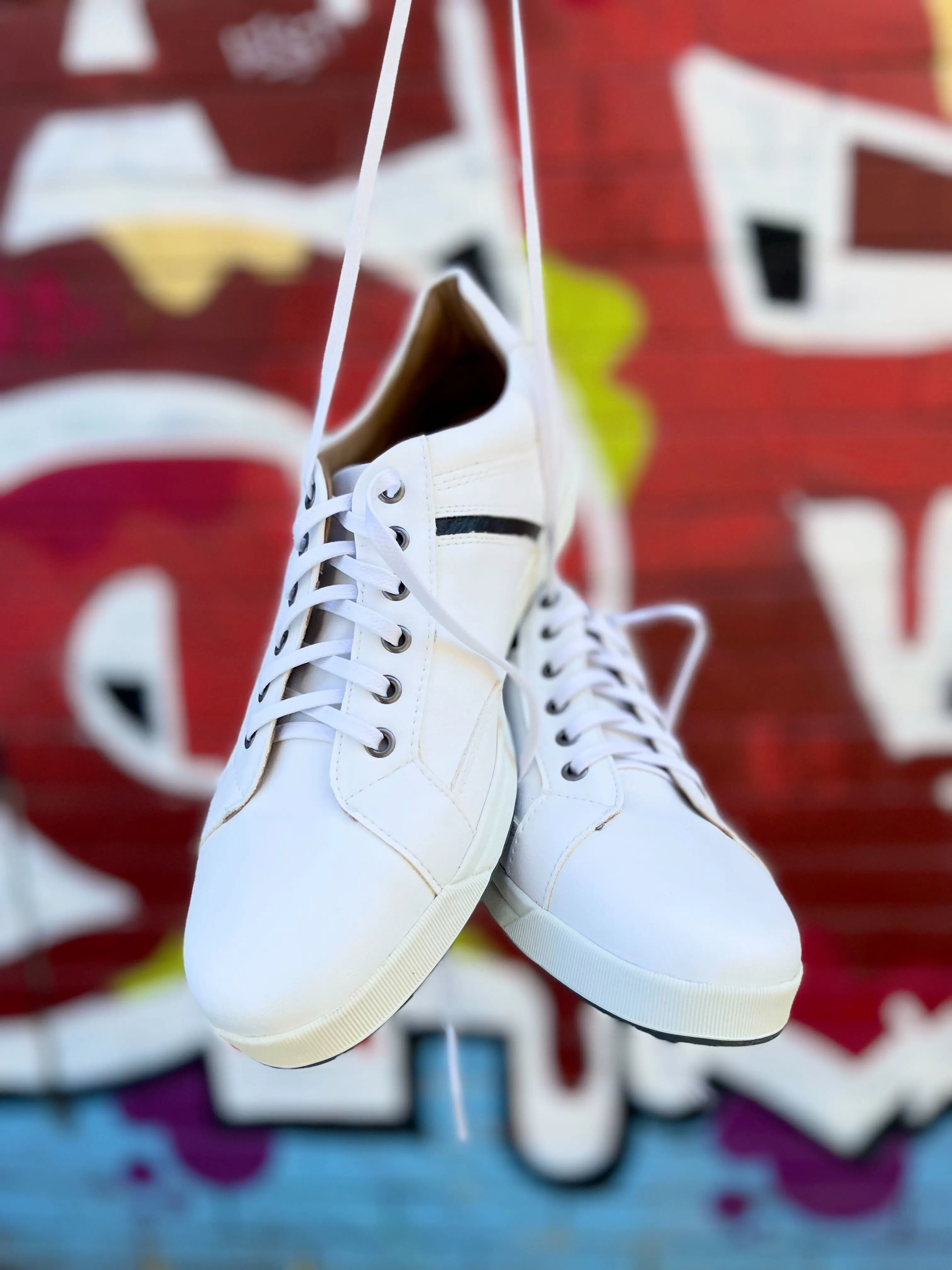 'Ciaran' men's corn-leather  sneaker by Zette Shoes - white