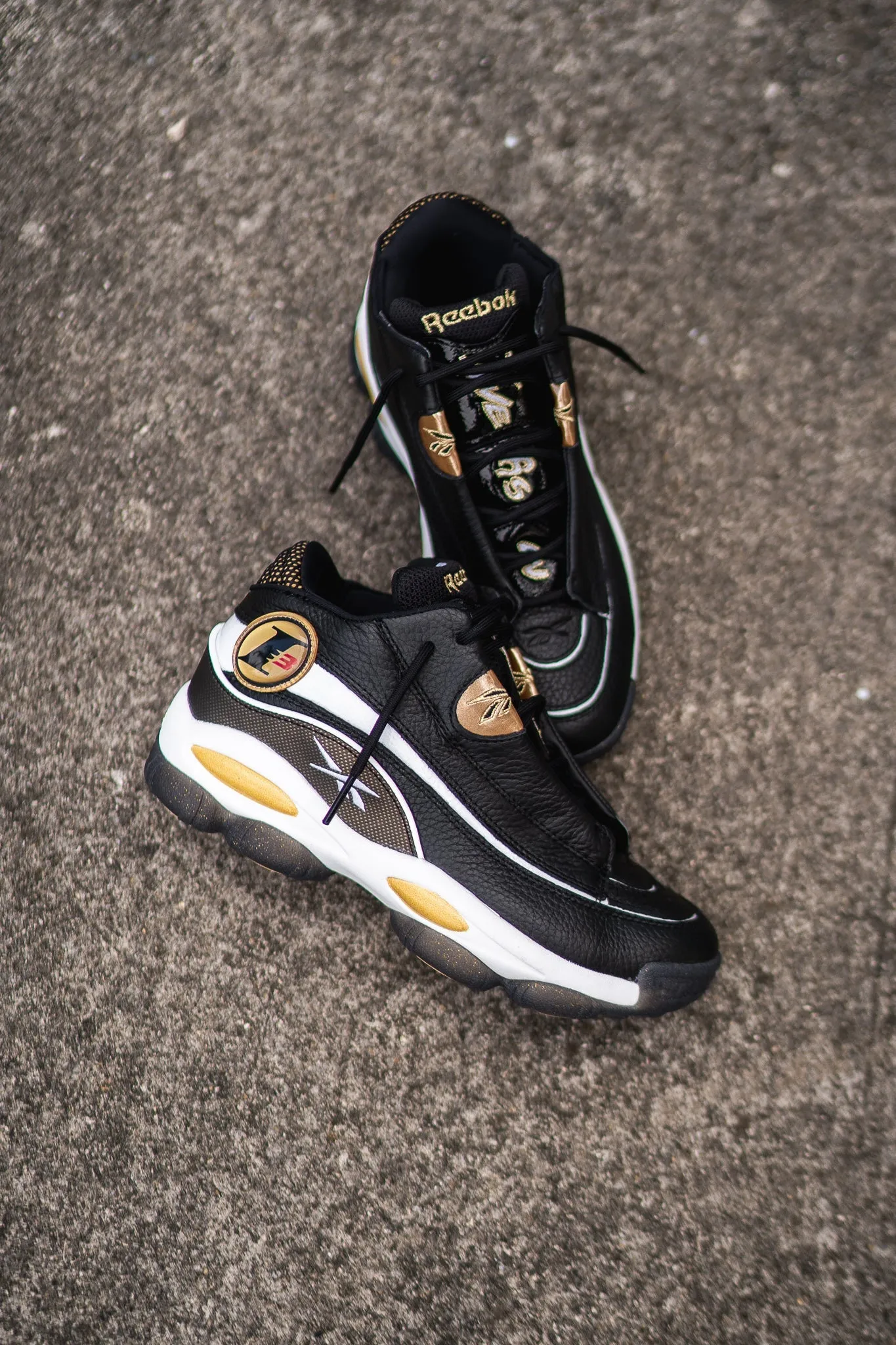 MEN'S REEBOK ANSWER 1 OG DMX BASKETBALL SHOES (Gold Medal)